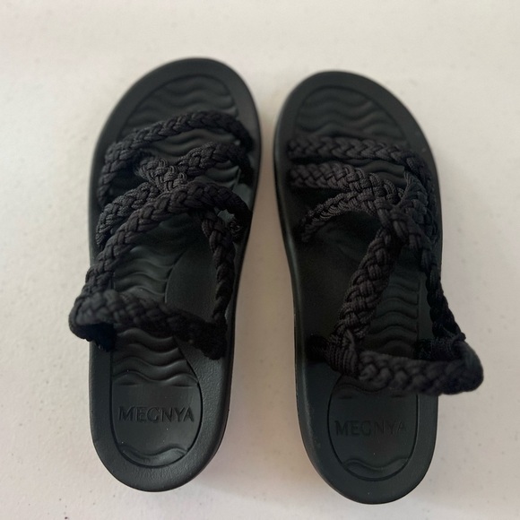 MEGNYA Shoes - MEGNYA Comfortable Walking Sandals Women’s 7 with Arch Support, Athletic Hiking